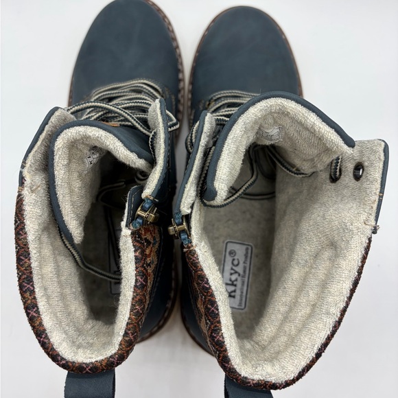 International Honor Products KKYC Ankle Boot with Lace-Up Closure Women size 9 - Picture 5 of 7